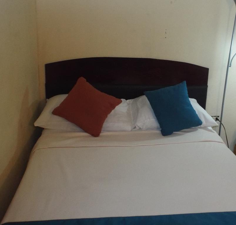 Tropical Court Inn New Kingston Phòng bức ảnh