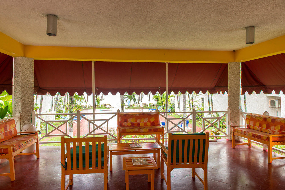 Tropical Court Inn New Kingston Ngoại thất bức ảnh